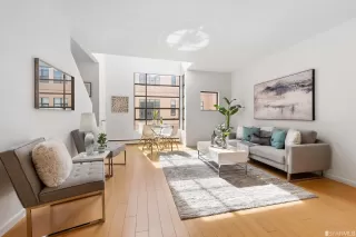 Photo #3: 423726211 Listing 