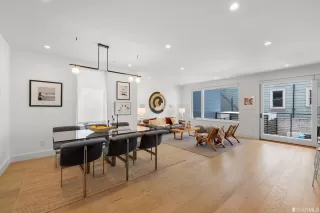 Photo #5: 423727024 Listing