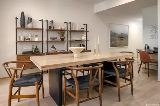 Photo #4: 423727045 Listing