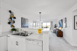 Photo #3: 423727148 Listing 