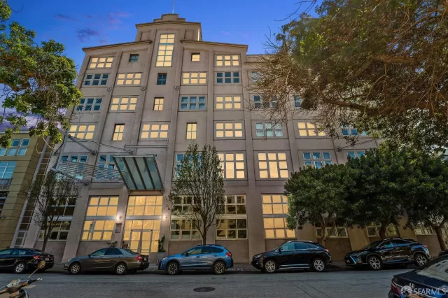 MLS: 423727252 Condo For Sale