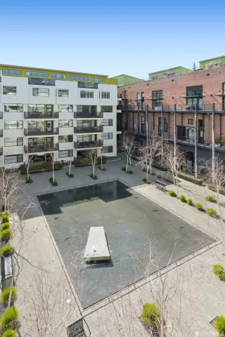 Photo #6: 423727270 Listing