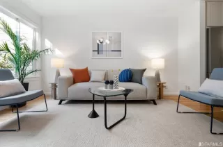 Photo #5: 423727309 Listing