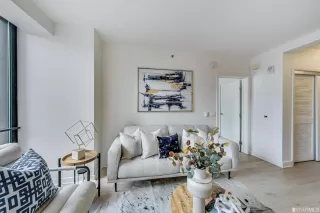 Photo #3: 423727597 Listing