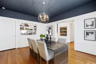 Photo #6: 423727729 Listing