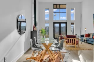 Photo #2: 423727996 Listing 