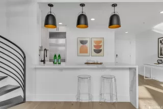 Photo #4: 423727996 Listing 