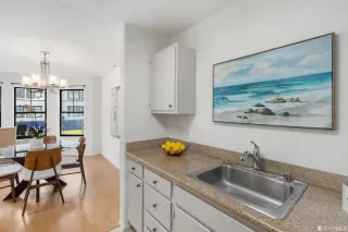 Photo #6: 423728051 Listing