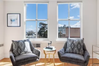 Photo #6: 423728116 Listing