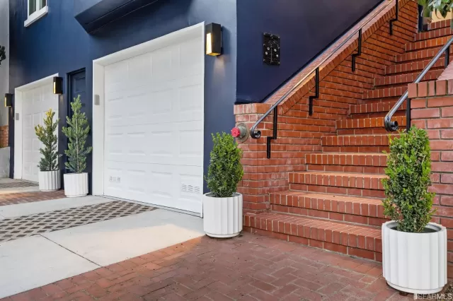 MLS: 423728117 Condo For Sale