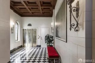 Photo #2: 423728412 Listing