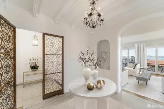 Photo #6: 423728412 Listing