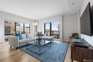 Photo #2: 423728431 Listing