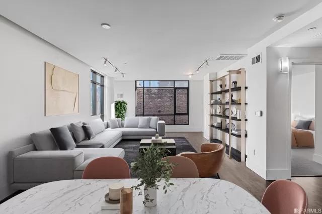 MLS: 423728535 Condo For Sale