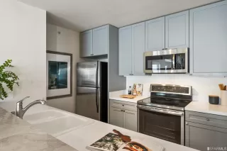 Photo #6: 423728810 Listing