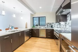 Photo #4: 423728891 Listing 