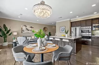 Photo #4: 423728947 Listing 