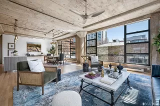 Photo #4: 423730053 Listing 