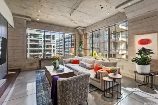 Photo #2: 423730071 Listing