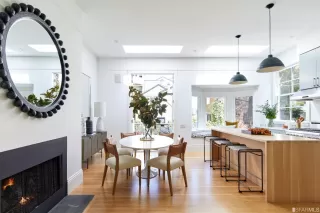 Photo #3: 423730822 Listing 