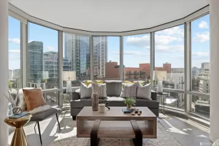 Photo #1: 423730983 Listing