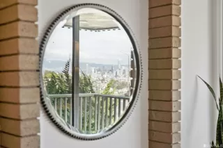 Photo #4: 423731088 Listing