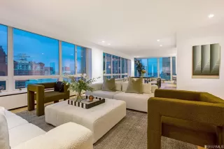 Photo #4: 423731710 Listing