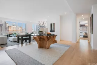 Photo #5: 423731710 Listing