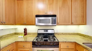 Photo #3: 423731870 Listing 