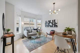 More Details about MLS # 423732386 : 180 7TH STREET #208