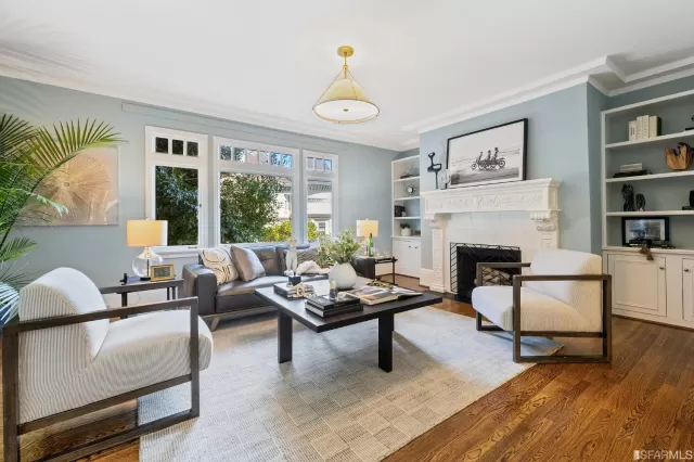 MLS: 423732528 Condo For Sale