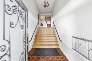 Photo #5: 423732528 Listing 