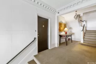 Photo #6: 423732528 Listing 