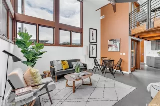 Photo #3: 423732657 Listing 