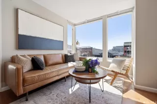 Photo #3: 423733219 Listing