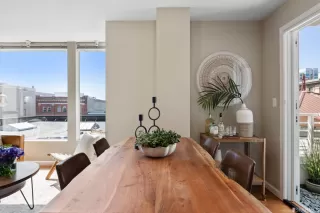 Photo #5: 423733219 Listing