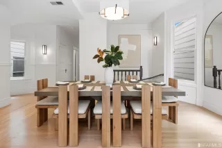 Photo #6: 423734216 Listing