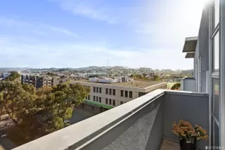 Photo #4: 423734231 Listing