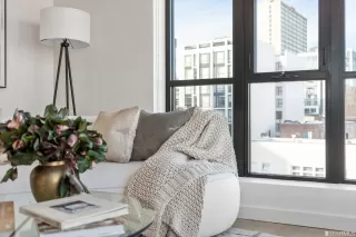 Photo #3: 423734459 Listing