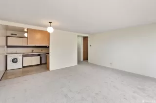 Photo #3: 423734755 Listing 