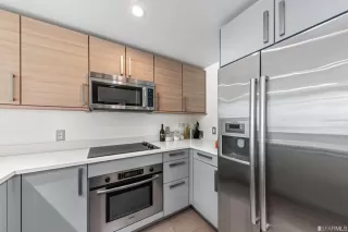 Photo #5: 423734788 Listing