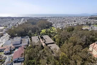 Photo #3: 423734914 Listing