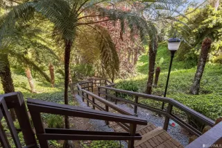 Photo #4: 423734914 Listing