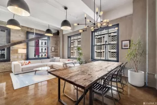 Photo #1: 423734935 Listing