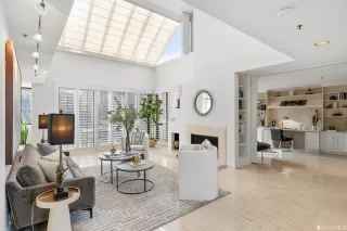 Photo #1: 423735086 Listing