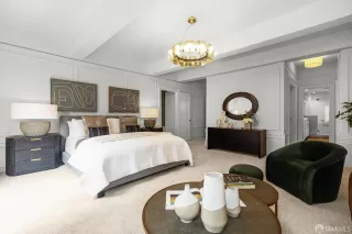 Photo #5: 423735782 Listing 