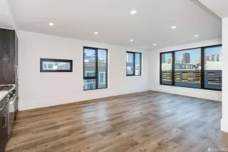 Photo #2: 423735814 Listing