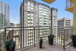 Photo #3: 423735874 Listing 
