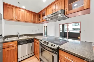 Photo #3: 423736000 Listing 