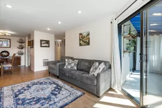 Photo #4: 423736015 Listing